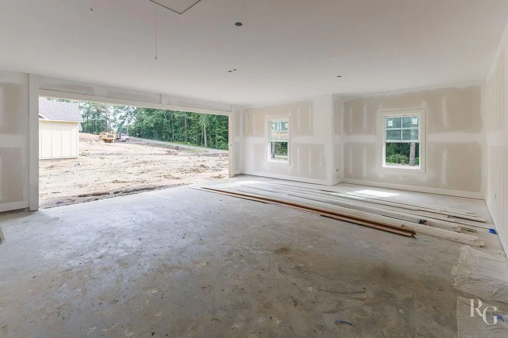 2165 Lee Road 281, Salem, AL 36874