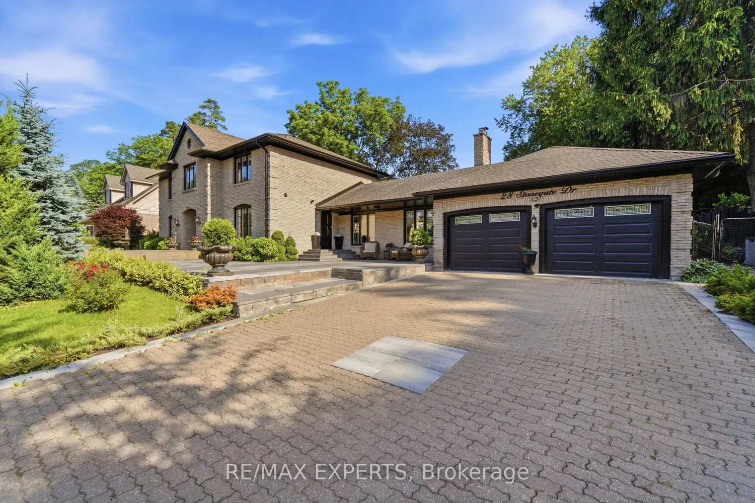 28 Stonegate Drive photo 3