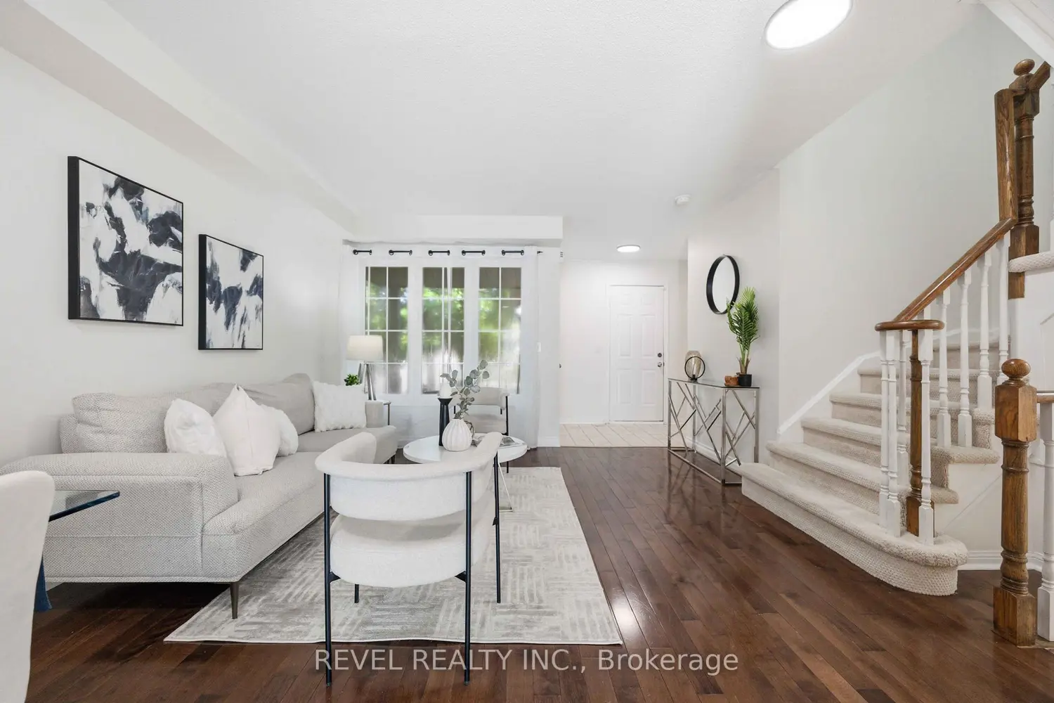 56 Greengrove Way photo 4