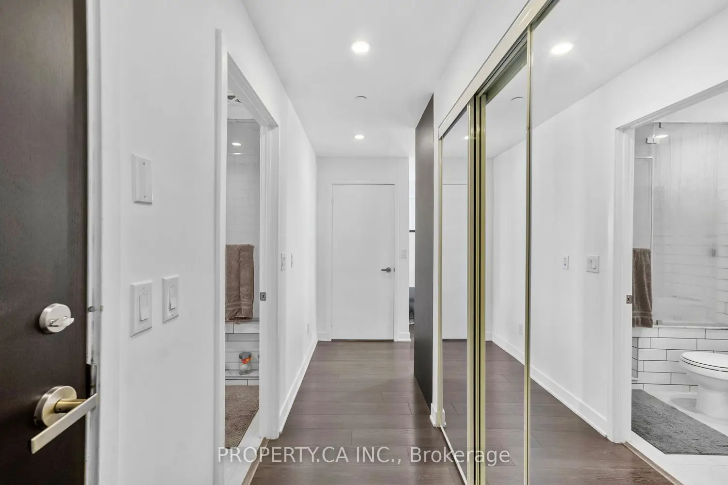 170 Sumach Street 2212 photo 4