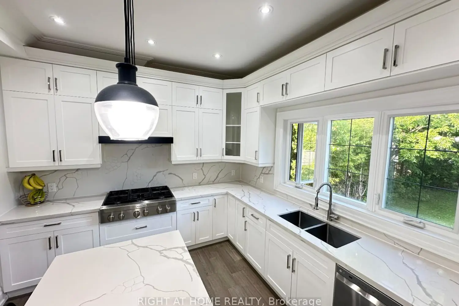 67 Scarborough Heights Boulevard photo 5