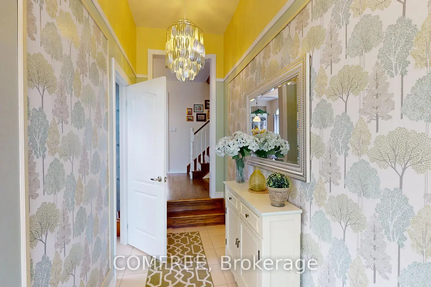 16 Ridgegate Crescent photo 3