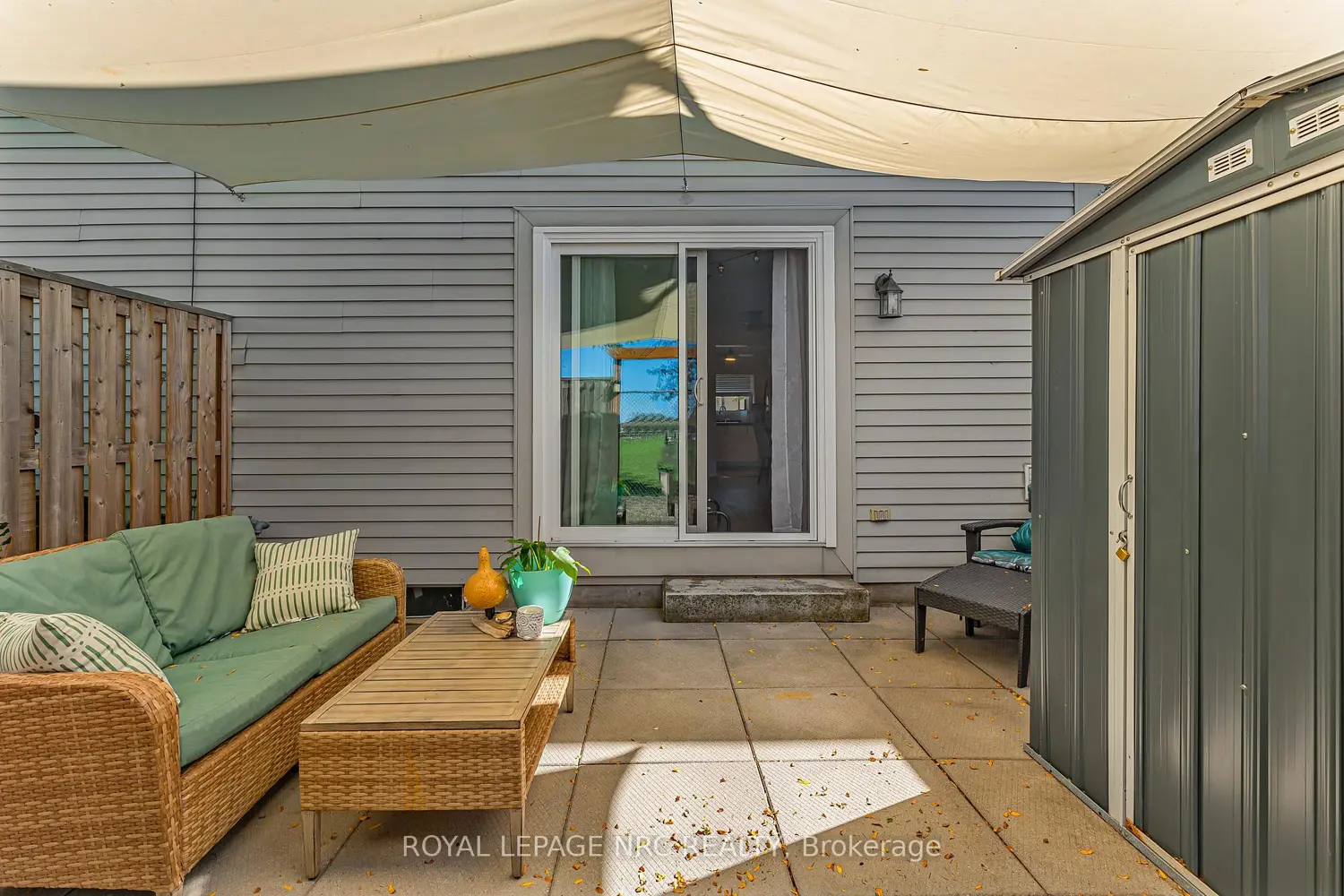 65 Dorchester Boulevard 40 photo 4