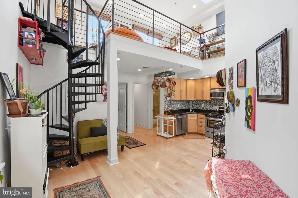6 Rhode Island Avenue NW Unit 9, Washington, DC 20001 photo 2
