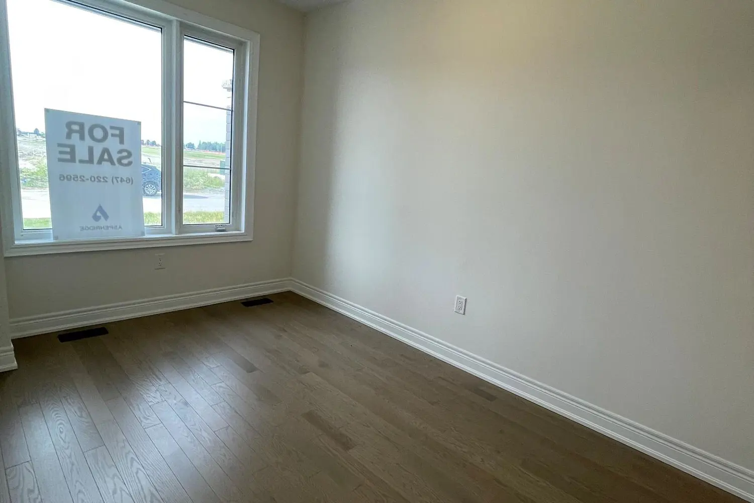 529 Vine Cliff Boulevard photo 3