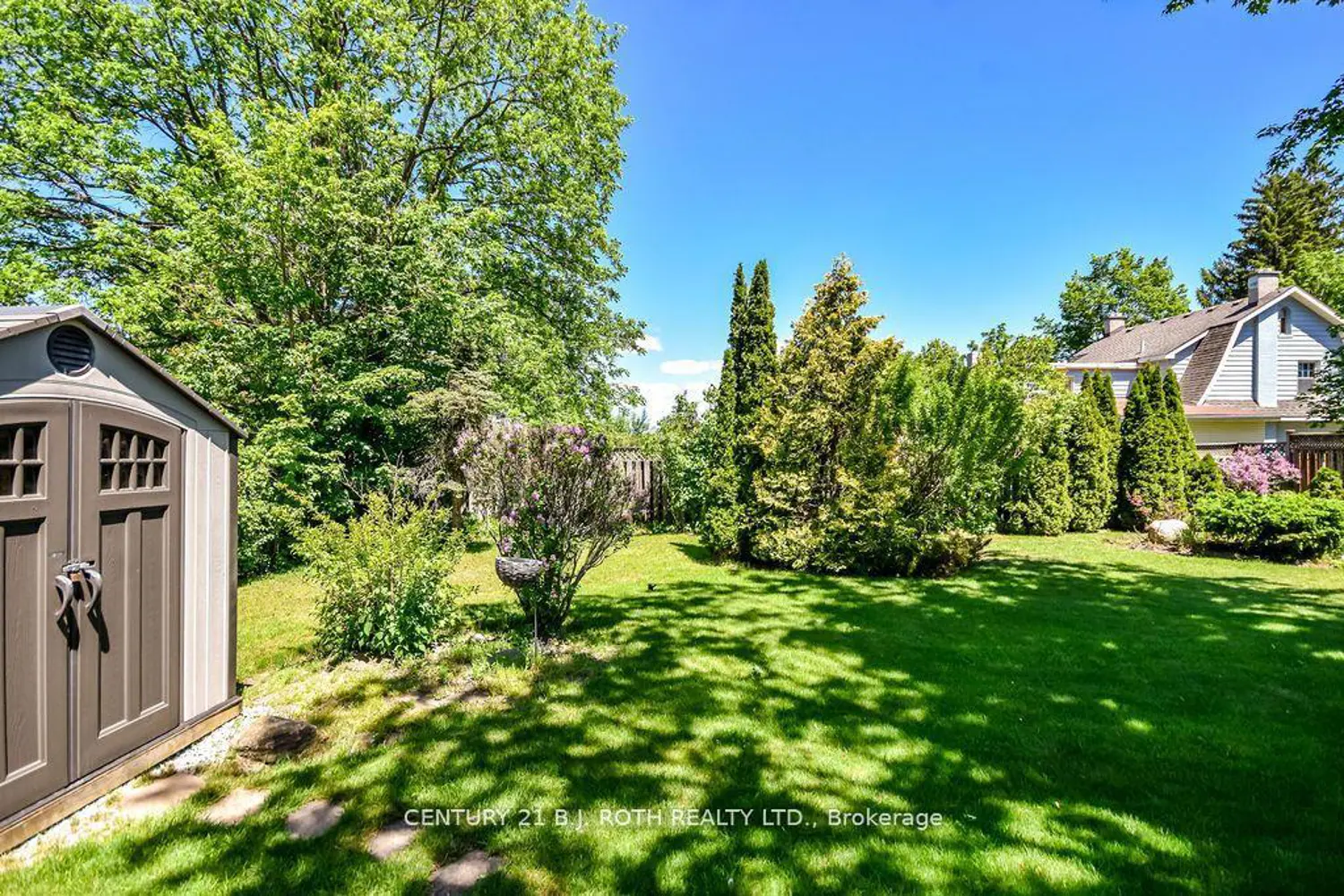 424 Jamieson Drive photo 3