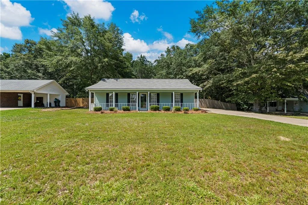 37 Shadowridge Lane, Phenix City, AL 36869