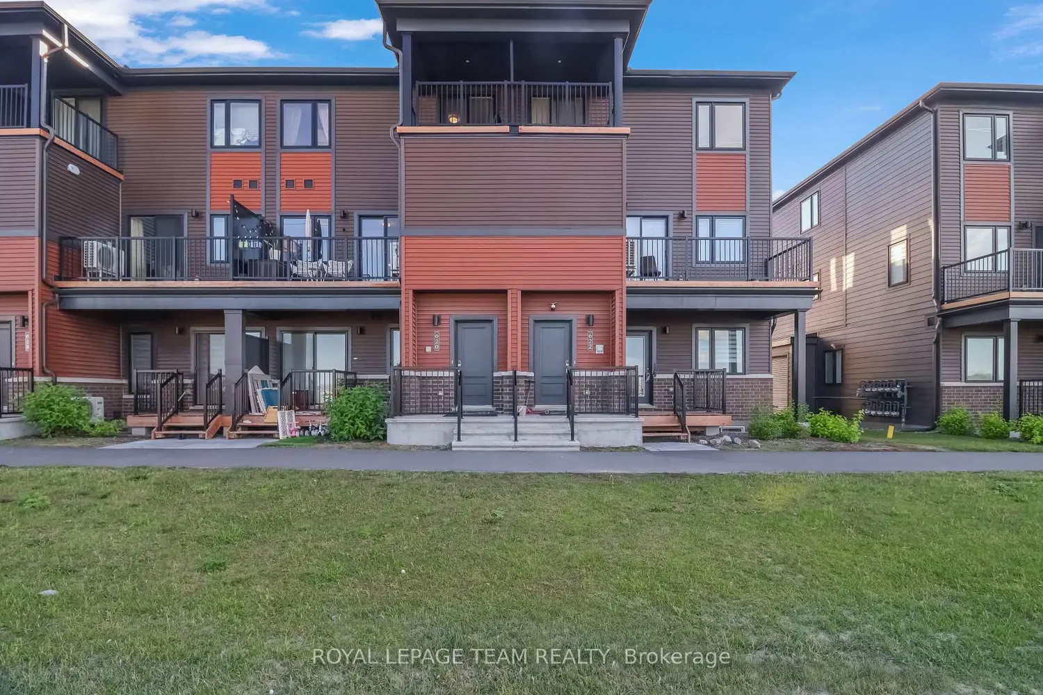 620 Parnian Private