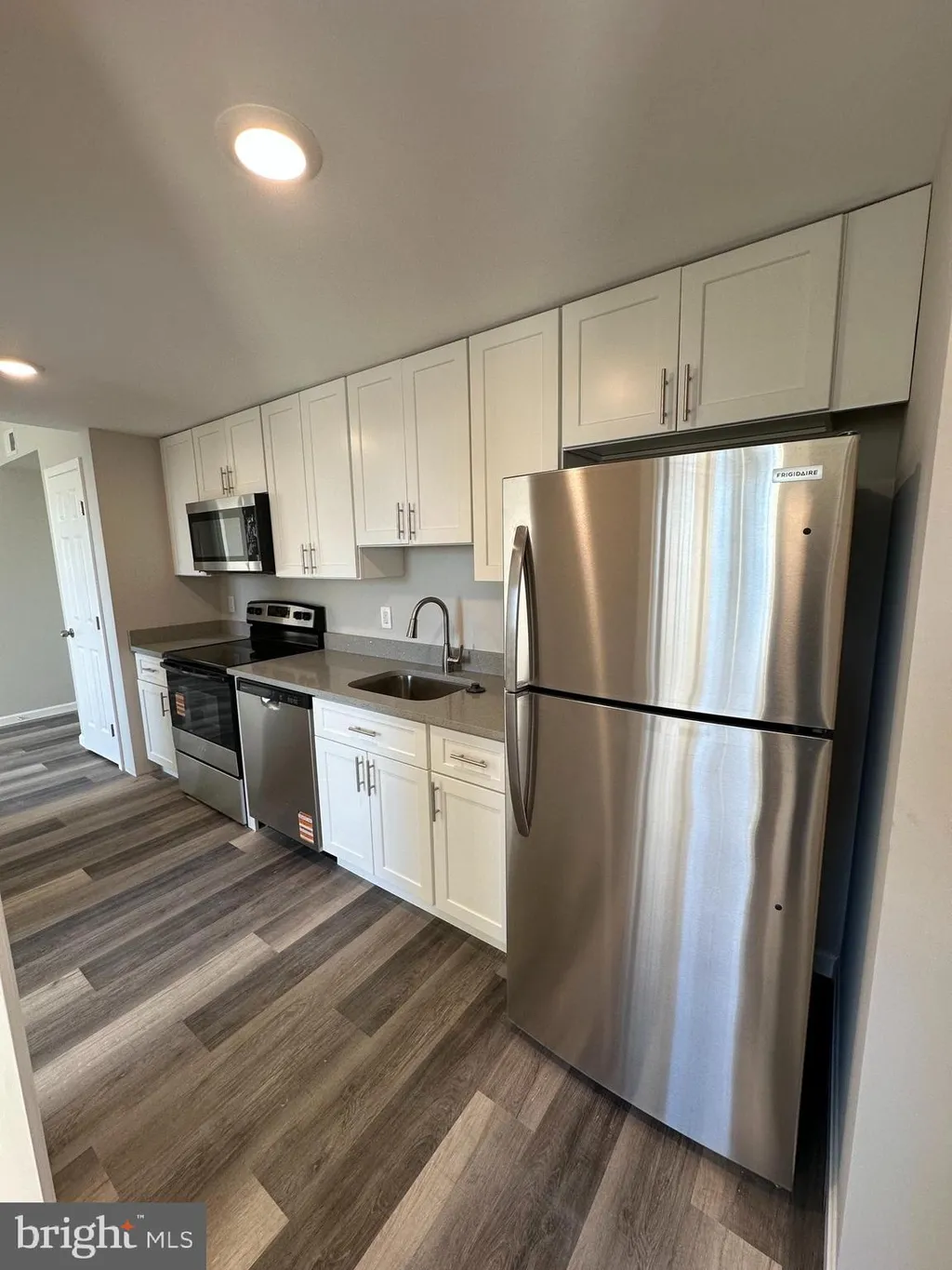 1812 H Place NE Unit 403, Washington, DC 20002 photo 3