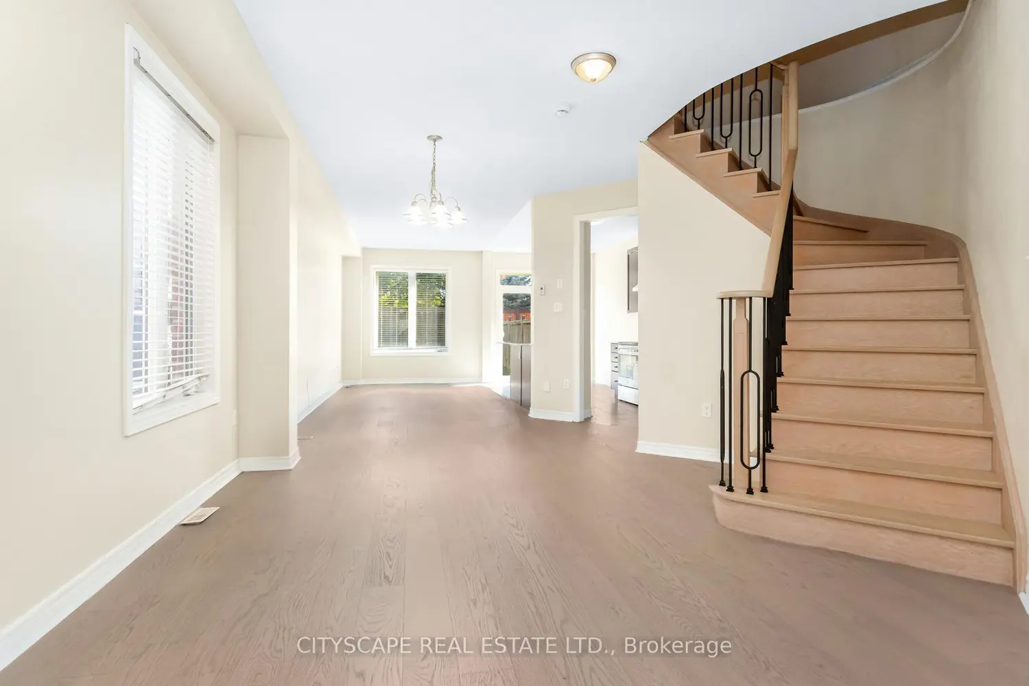 4704 Centretown Way photo 5