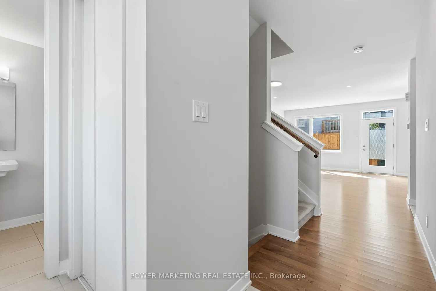 448 Epoch Street photo 3