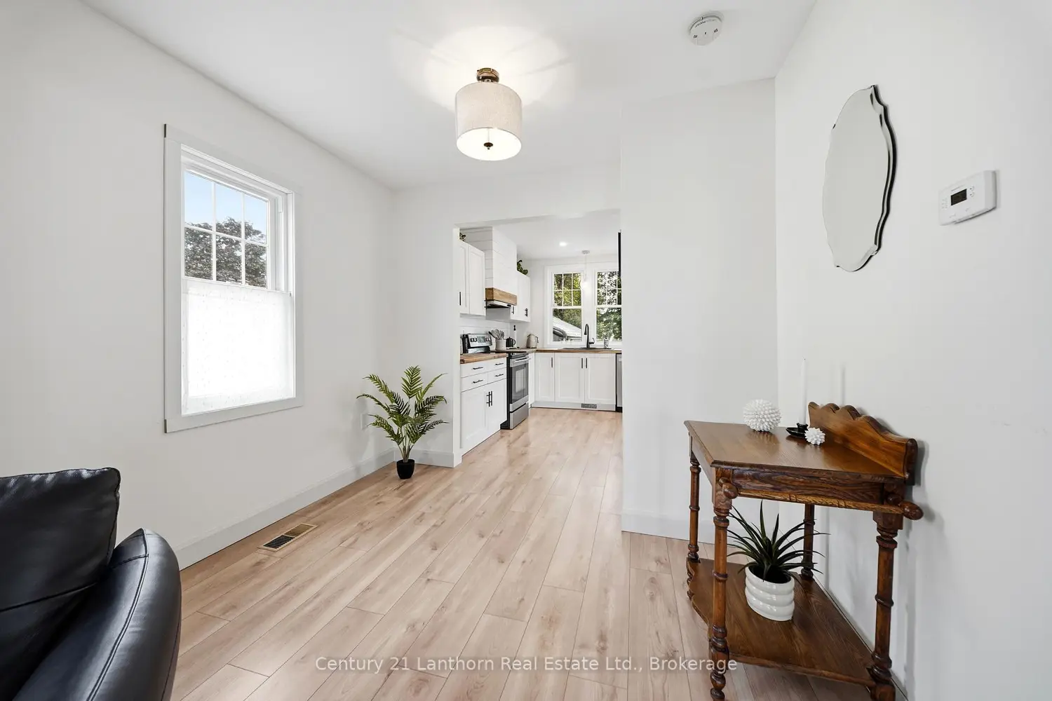 70 Wilkins Street photo 2