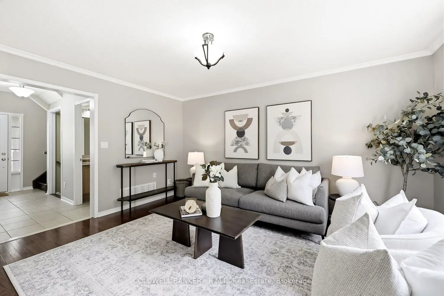 1244 Ashgrove Crescent photo 4
