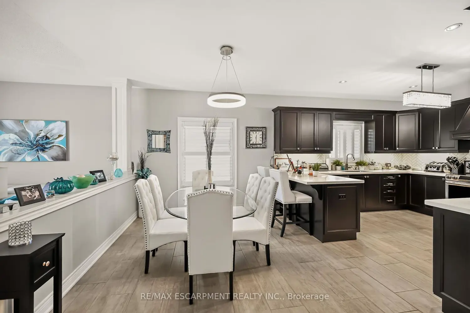 8165 Twenty Road photo 3