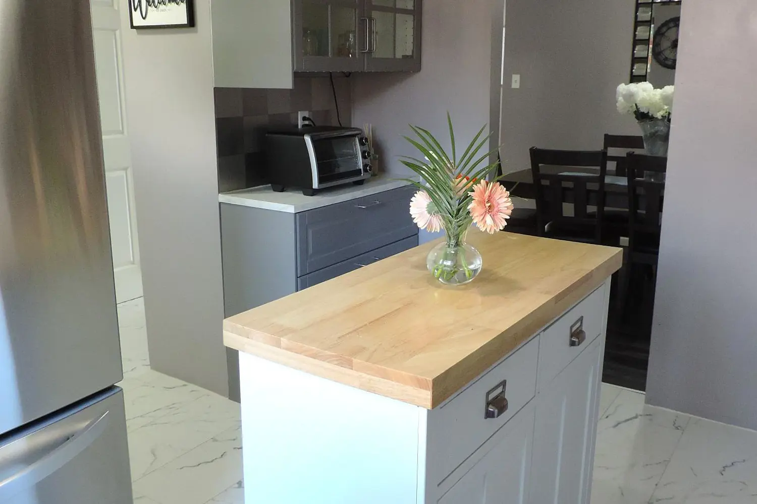 474 Southdale Road 33 photo 2