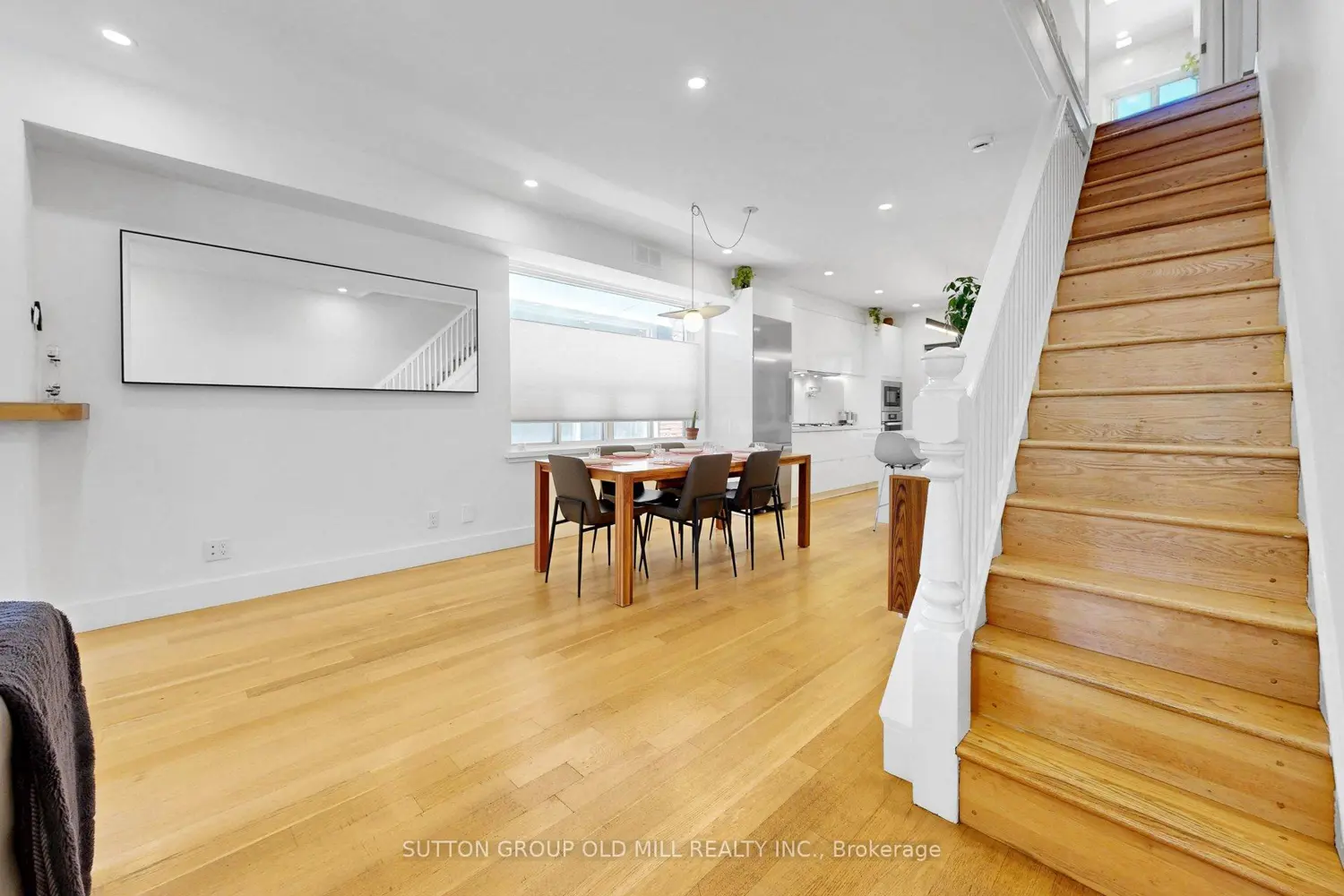 90 Fermanagh Avenue photo 2