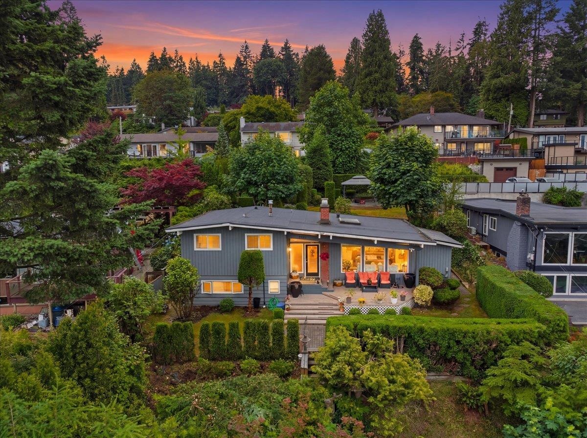 2206 Pinecrest Avenue, Coquitlam, BC, V3J 6T6