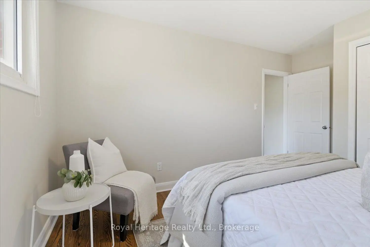 413 Elizabeth Street photo 4