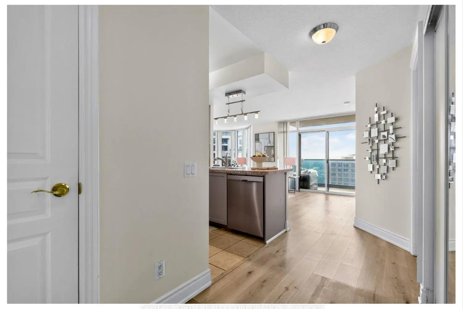 10 Northtown Way 2205 photo 5