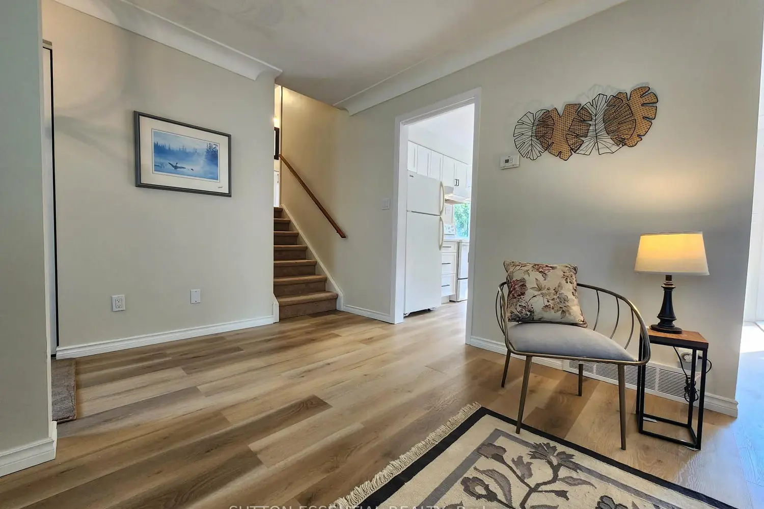 18 Vanier Drive photo 2