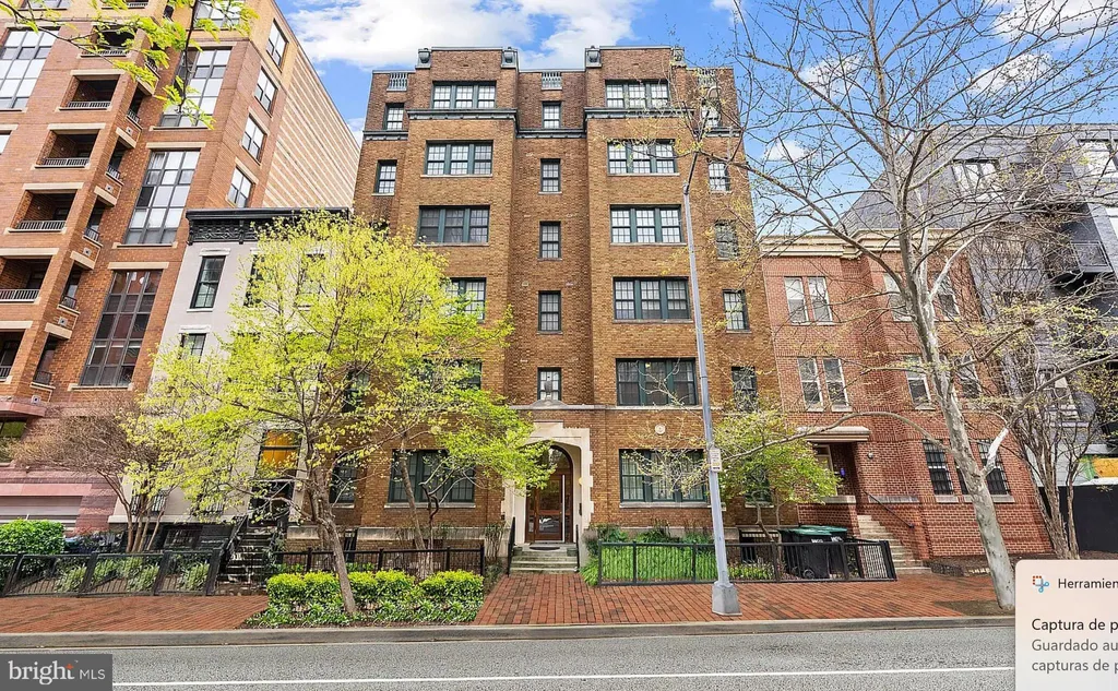 1124 10th Street NW Unit 5, Washington, DC 20001