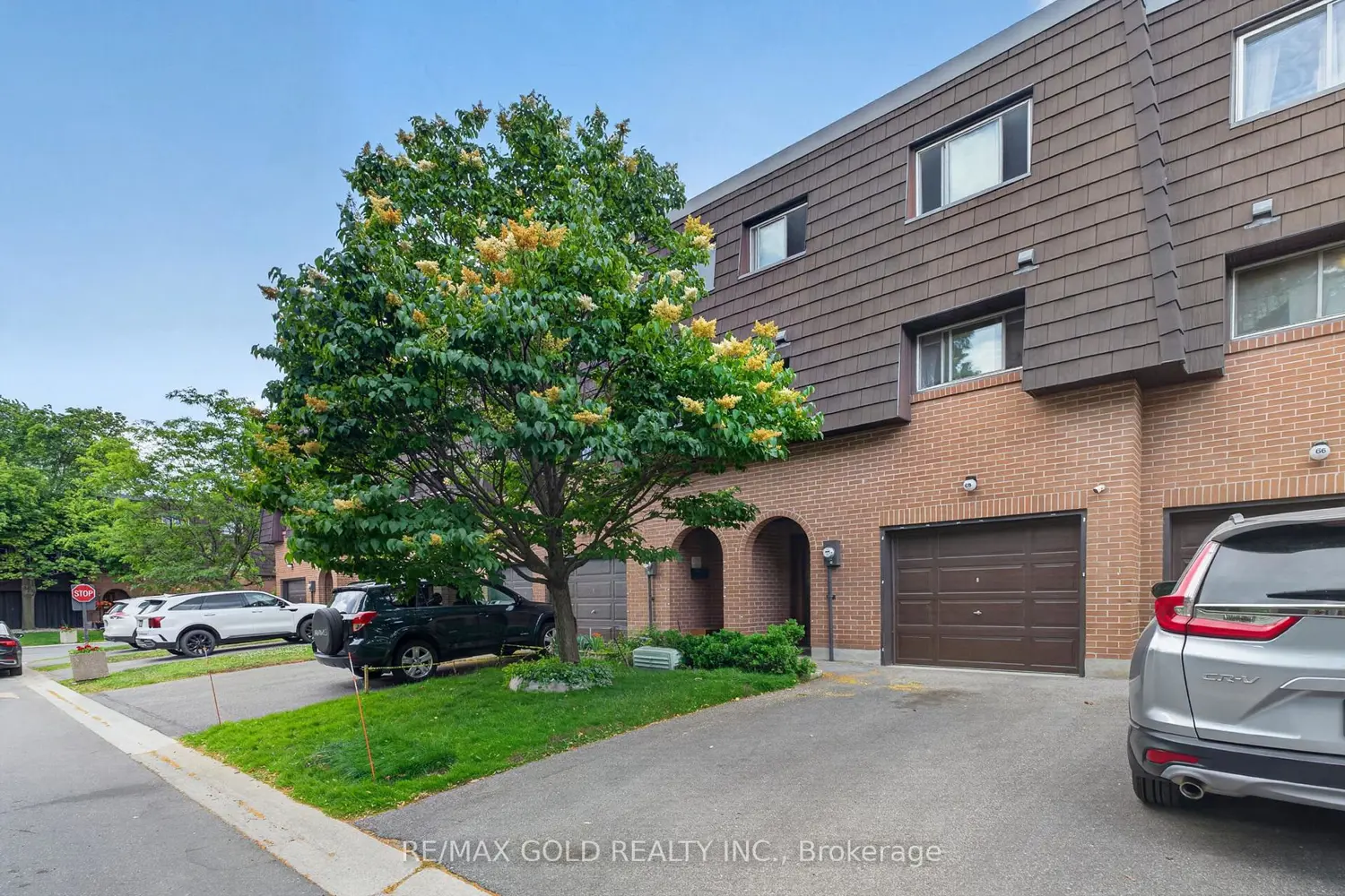 68 Darras Court 5 photo 2