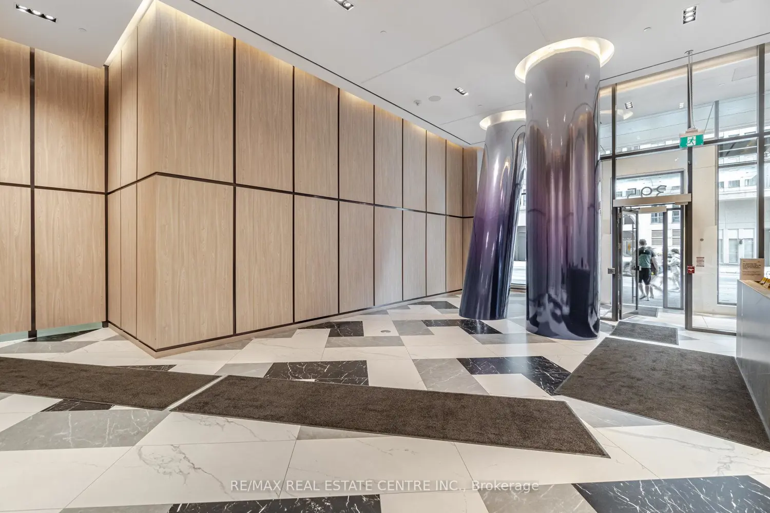 395 Bloor Street 2503 photo 5
