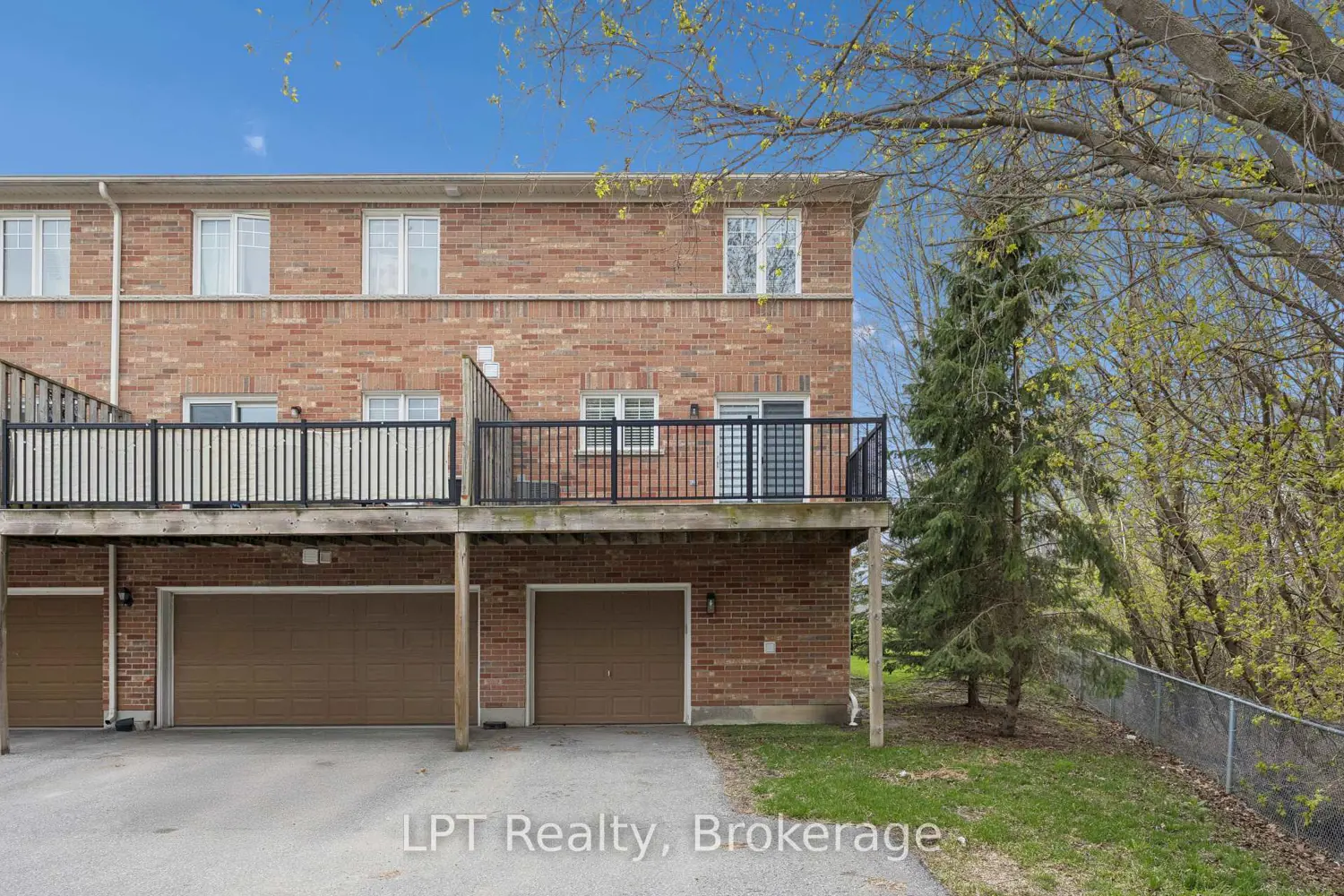 495 Mearns Avenue photo 2