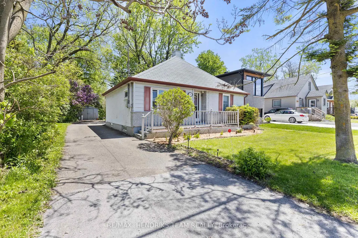 318 Aqueduct Street photo 2