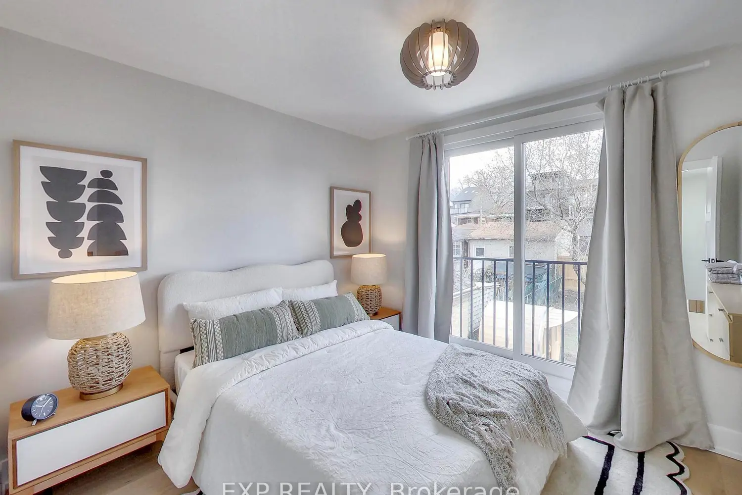 37 Gilbert Avenue photo 5