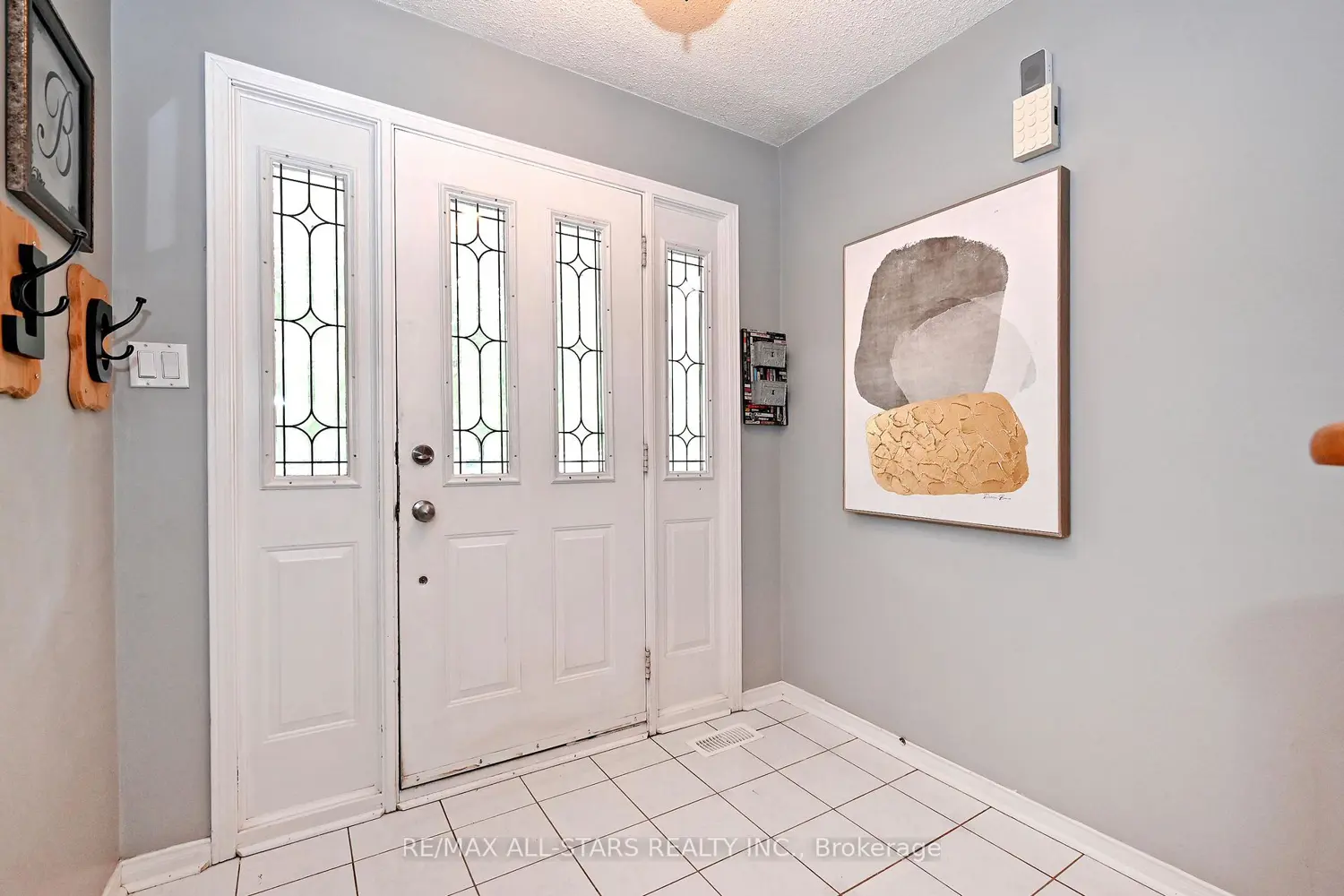 9 Opal Court photo 2