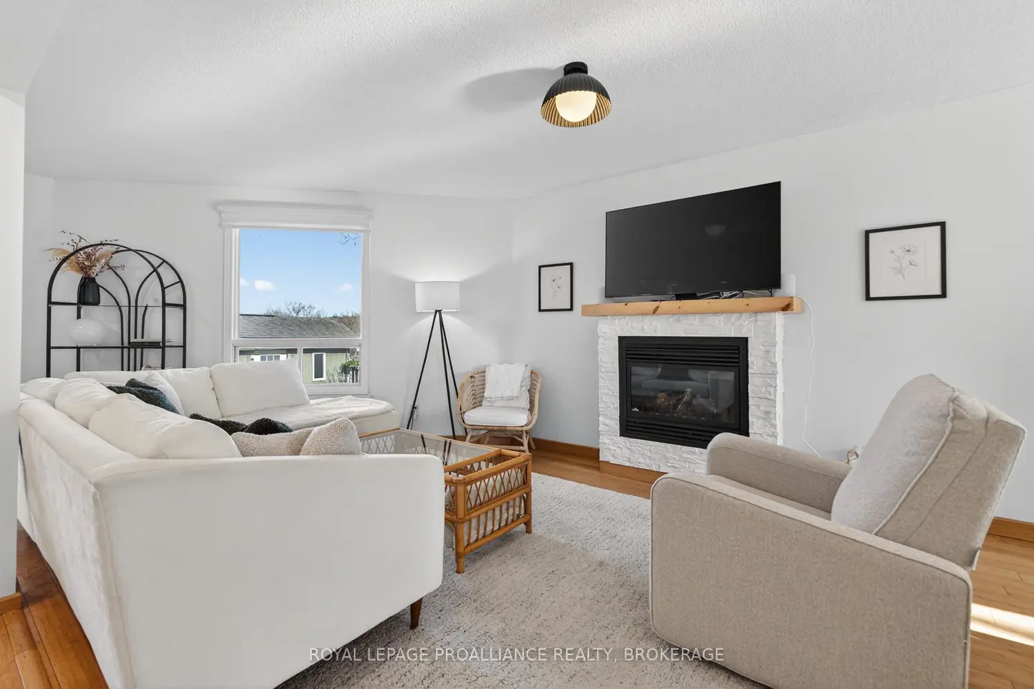 41 Chartwell Crescent photo 3