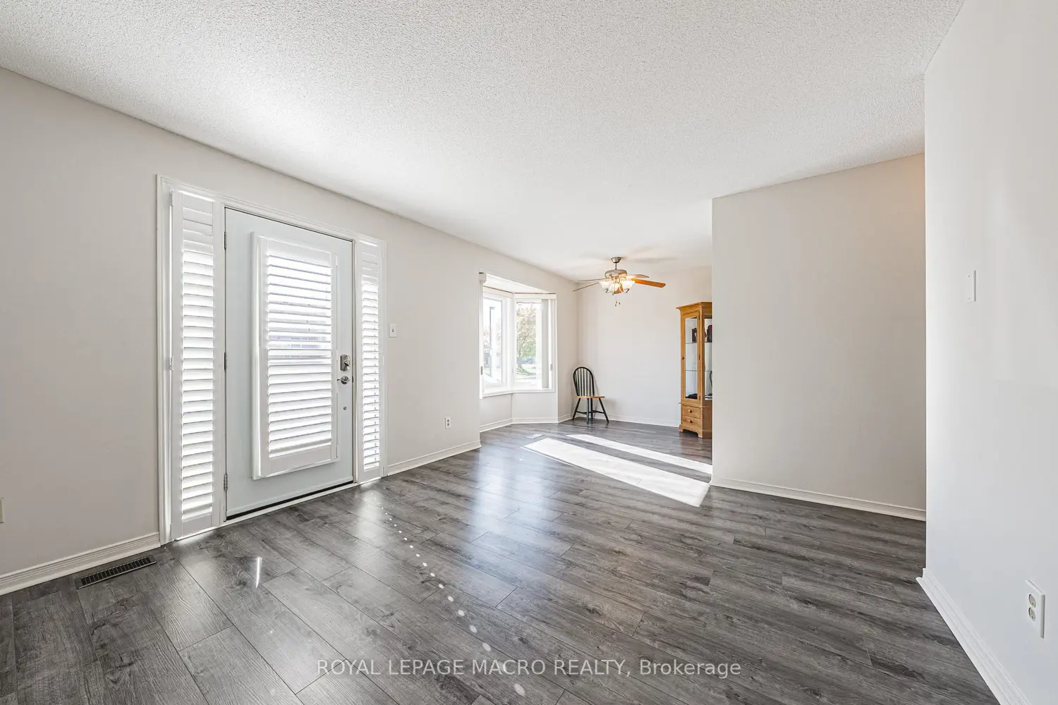 122 Bunting Road 109 photo 4