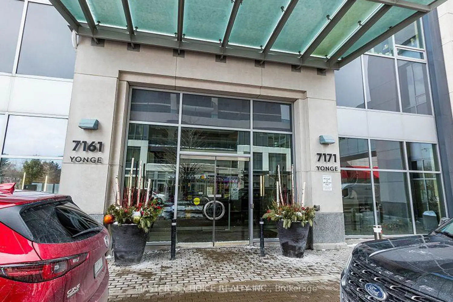 7161 Yonge Street 2732 photo 2