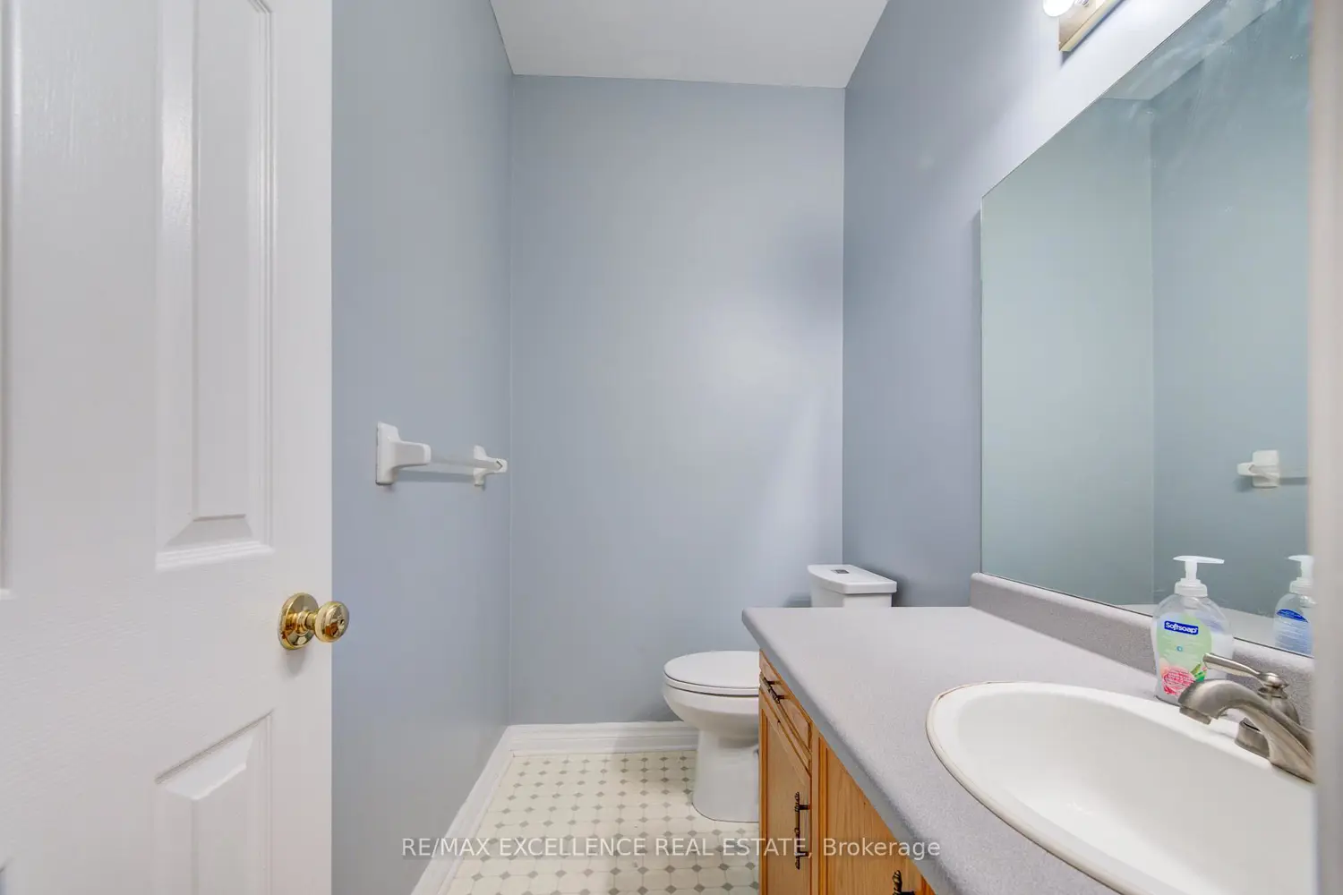 1570 Richmond Street 7 photo 3