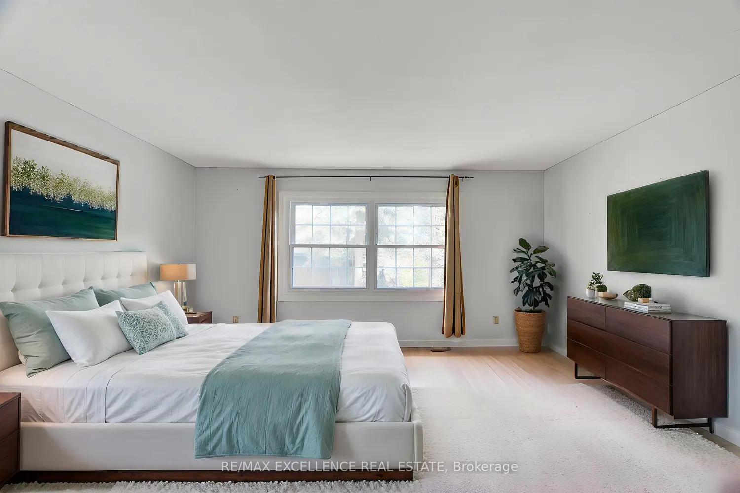 1570 Richmond Street 7 photo 4