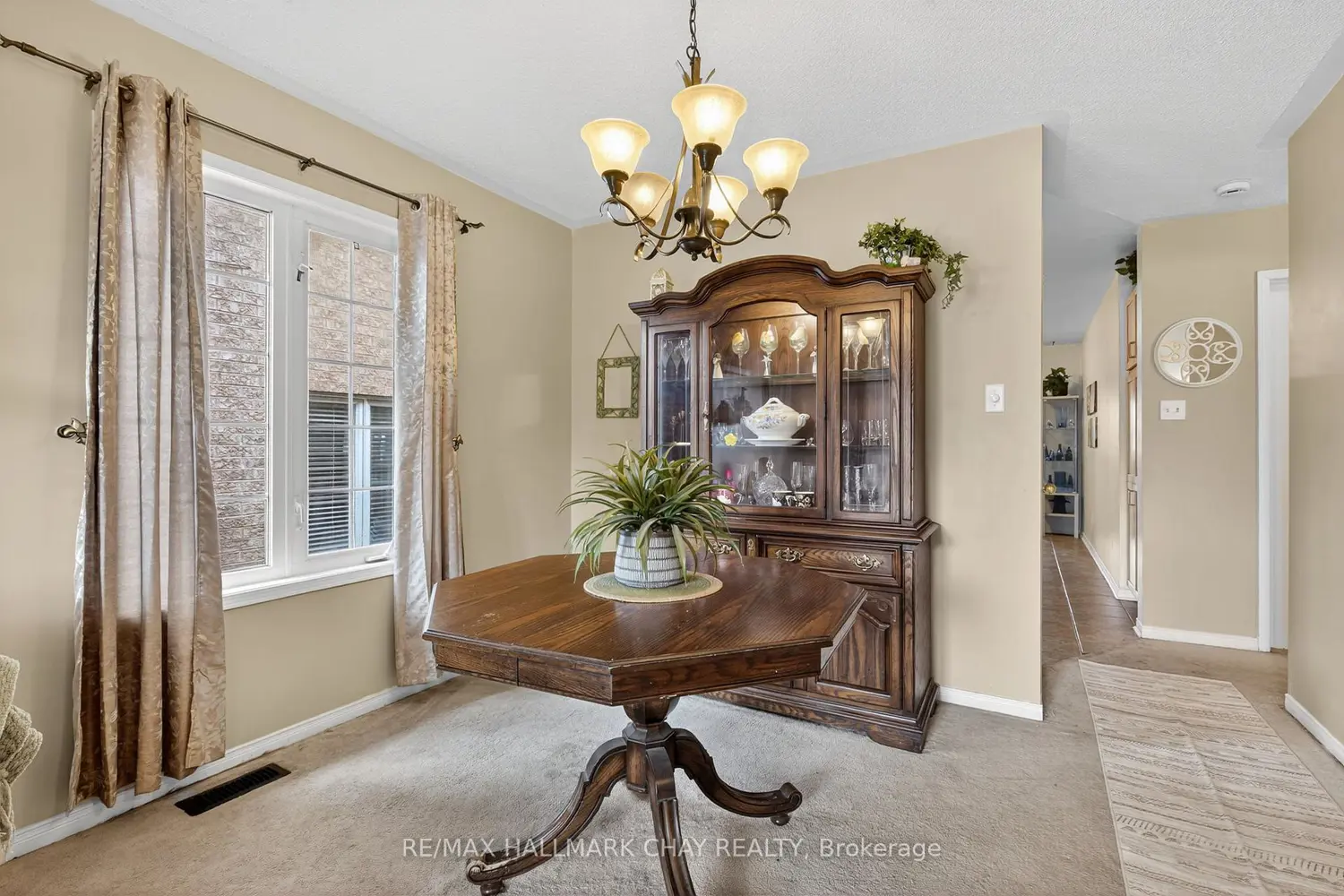120 Tunbridge Road photo 4
