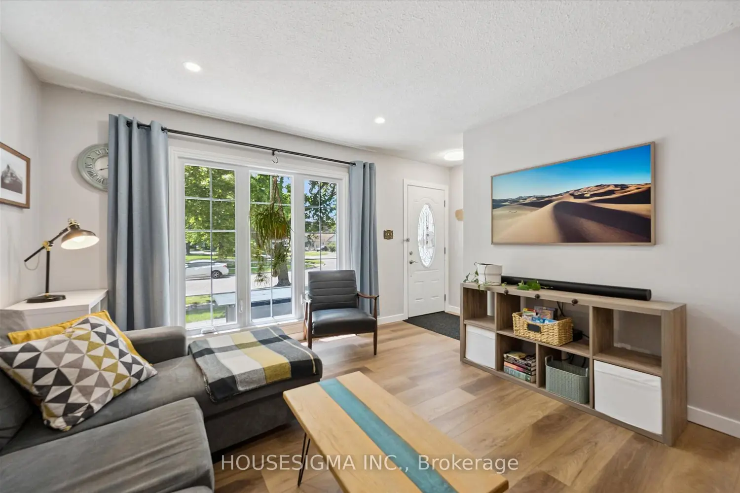 2 Keewatin Avenue photo 5
