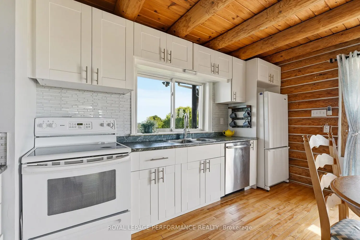 3012 Birchgrove Road photo 3