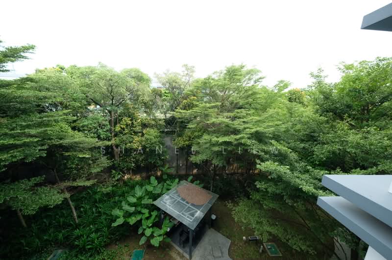 89 Flora Drive photo 4