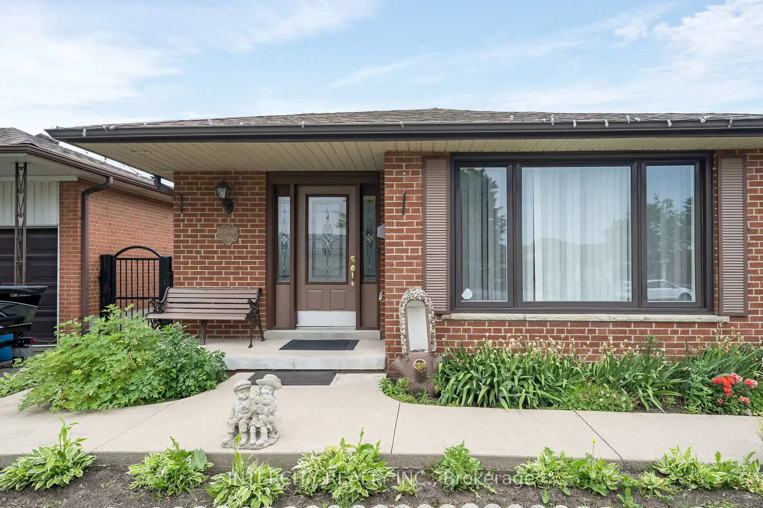 7279 Vernor Drive photo 2