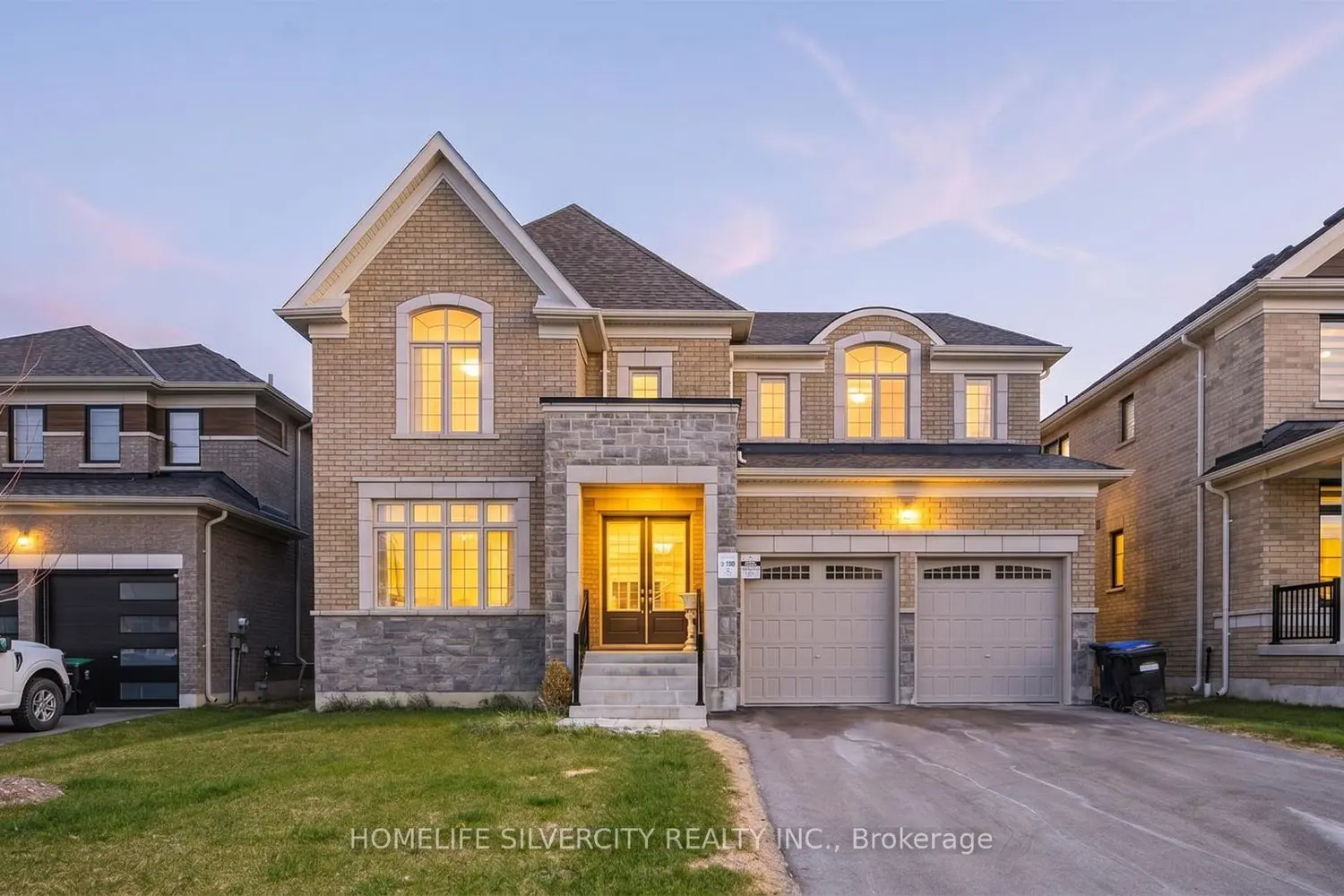 4 Sandhill Crescent