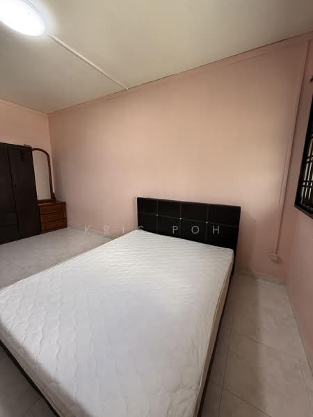 240 Compassvale Walk photo 4