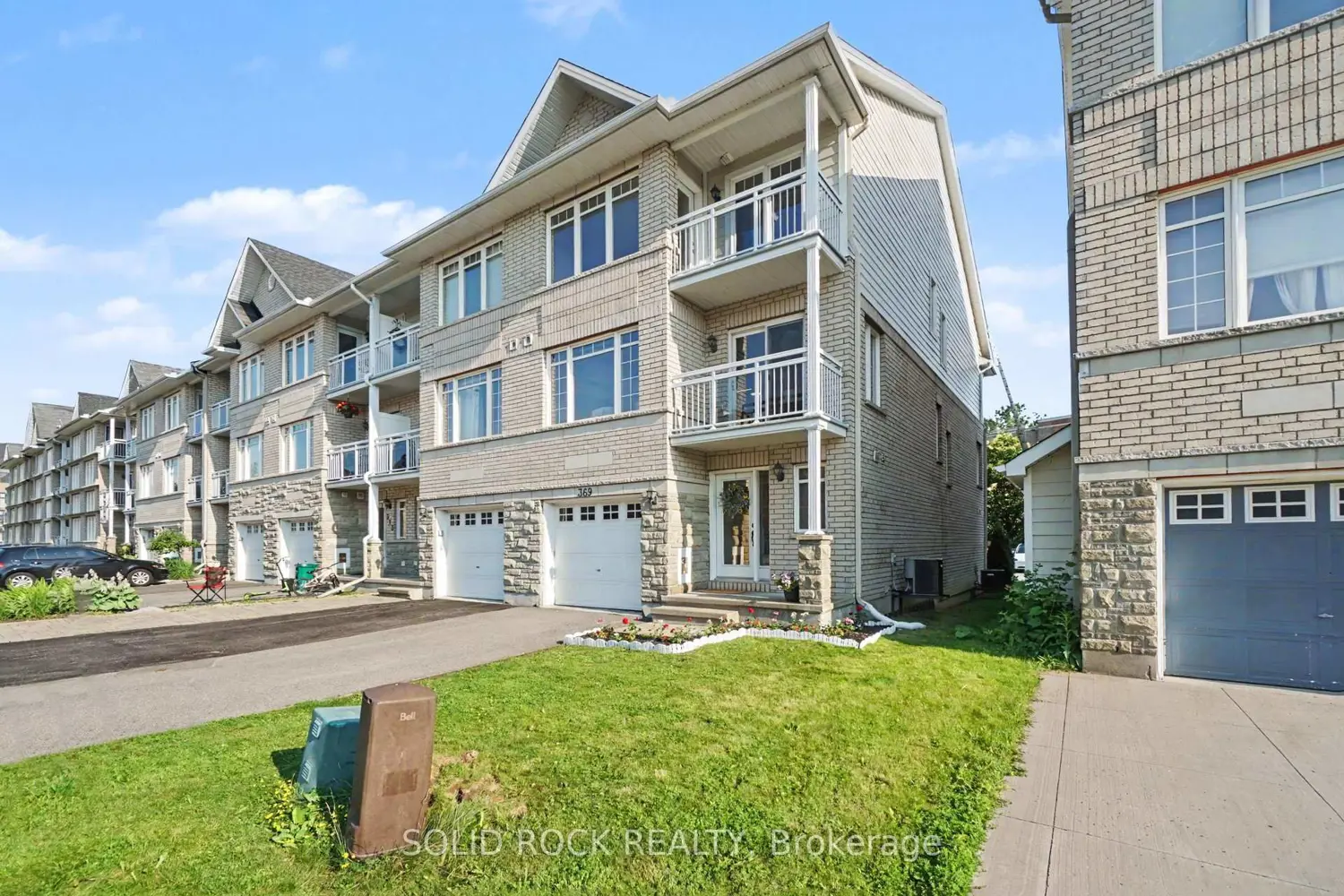 369 Citiplace Drive photo 2