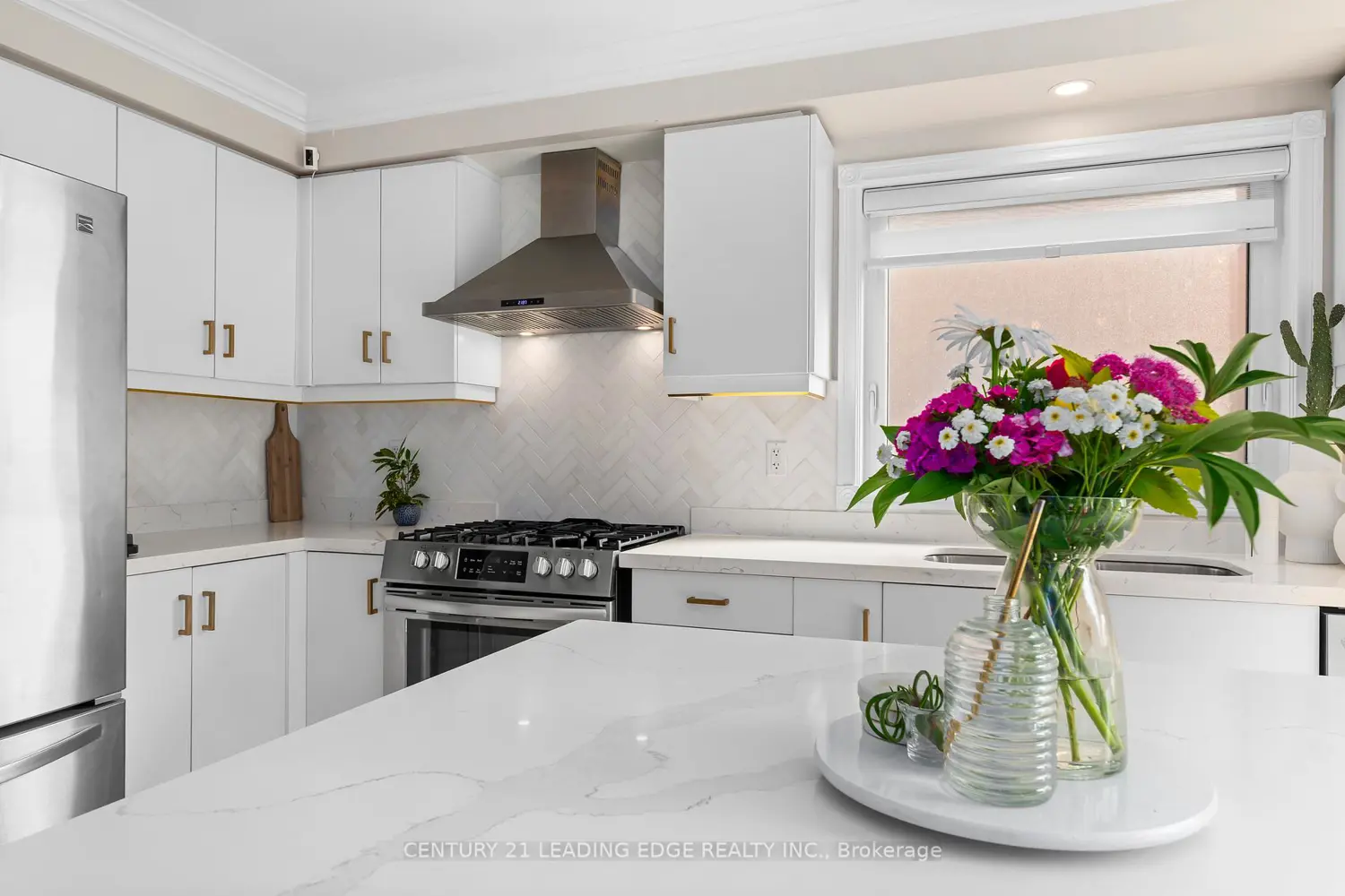 1113 Hepburn Road photo 4