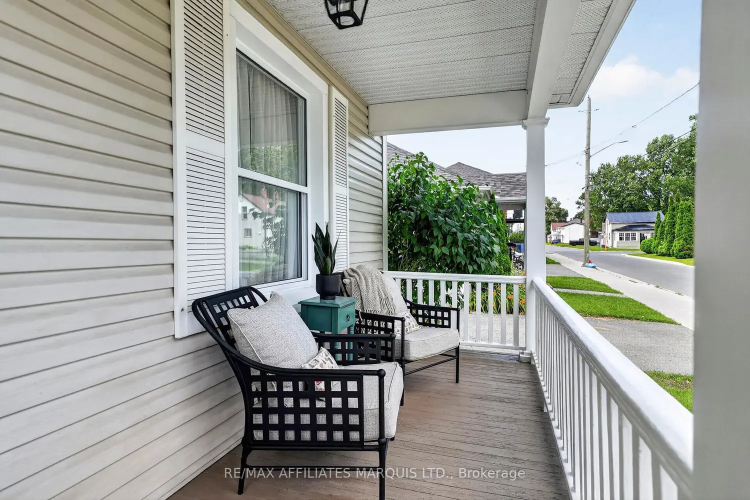 336 Amelia Street photo 2