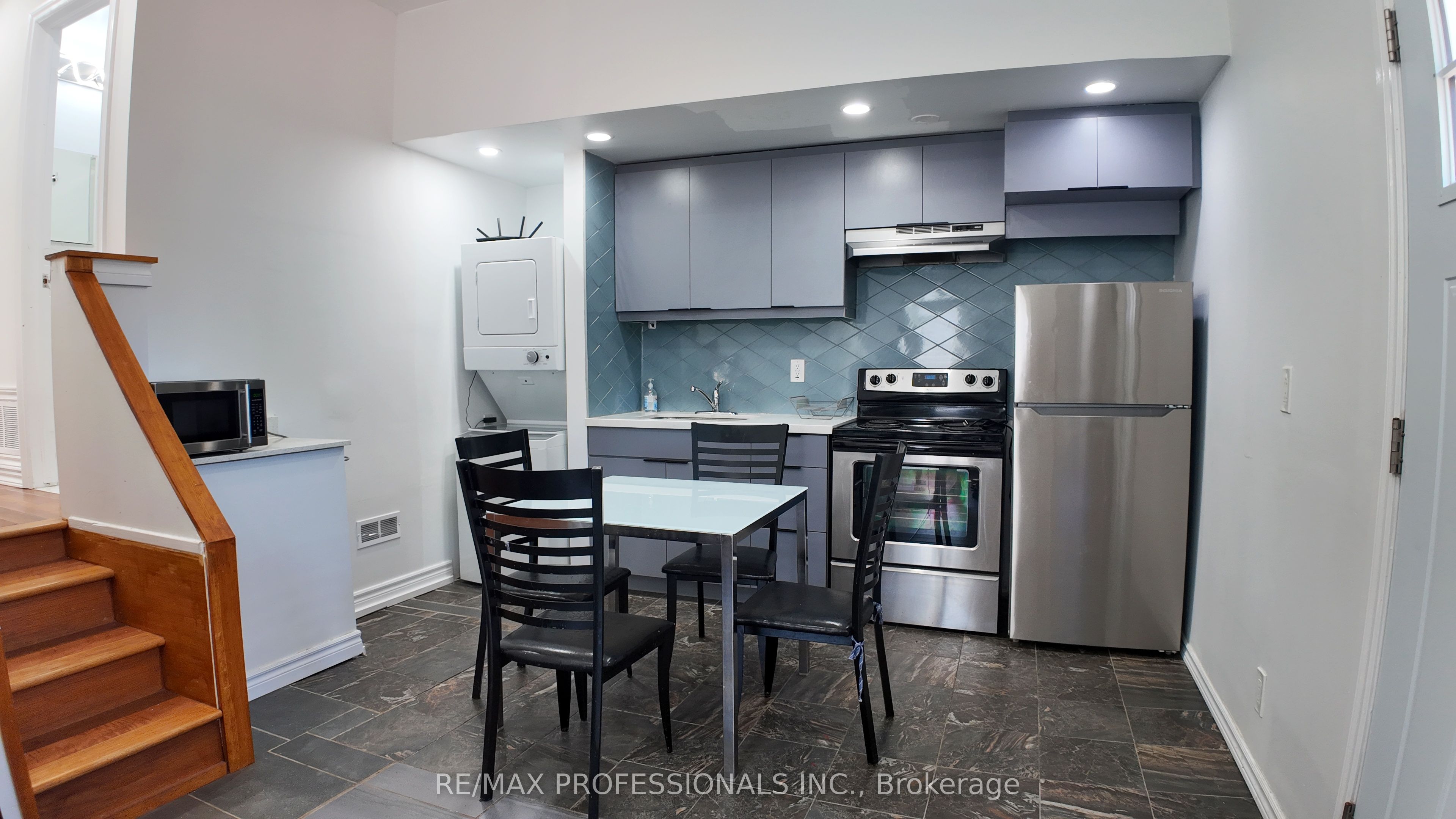 B-5 Farmbrook Road, Toronto, ON, M1J 2S3 photo 4