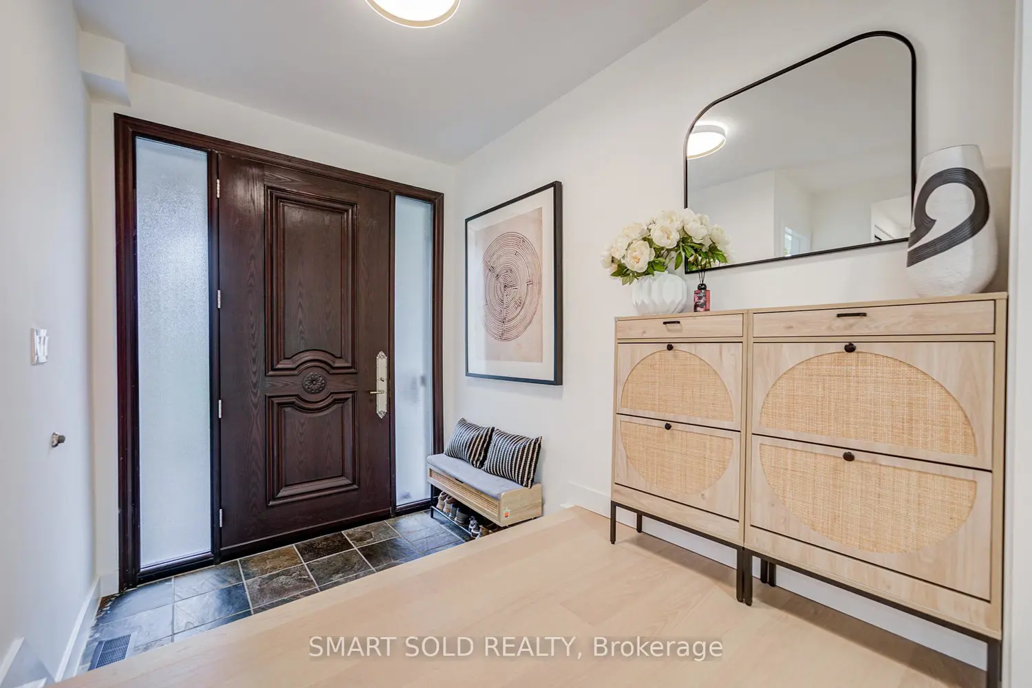 4 Knollview Crescent photo 4