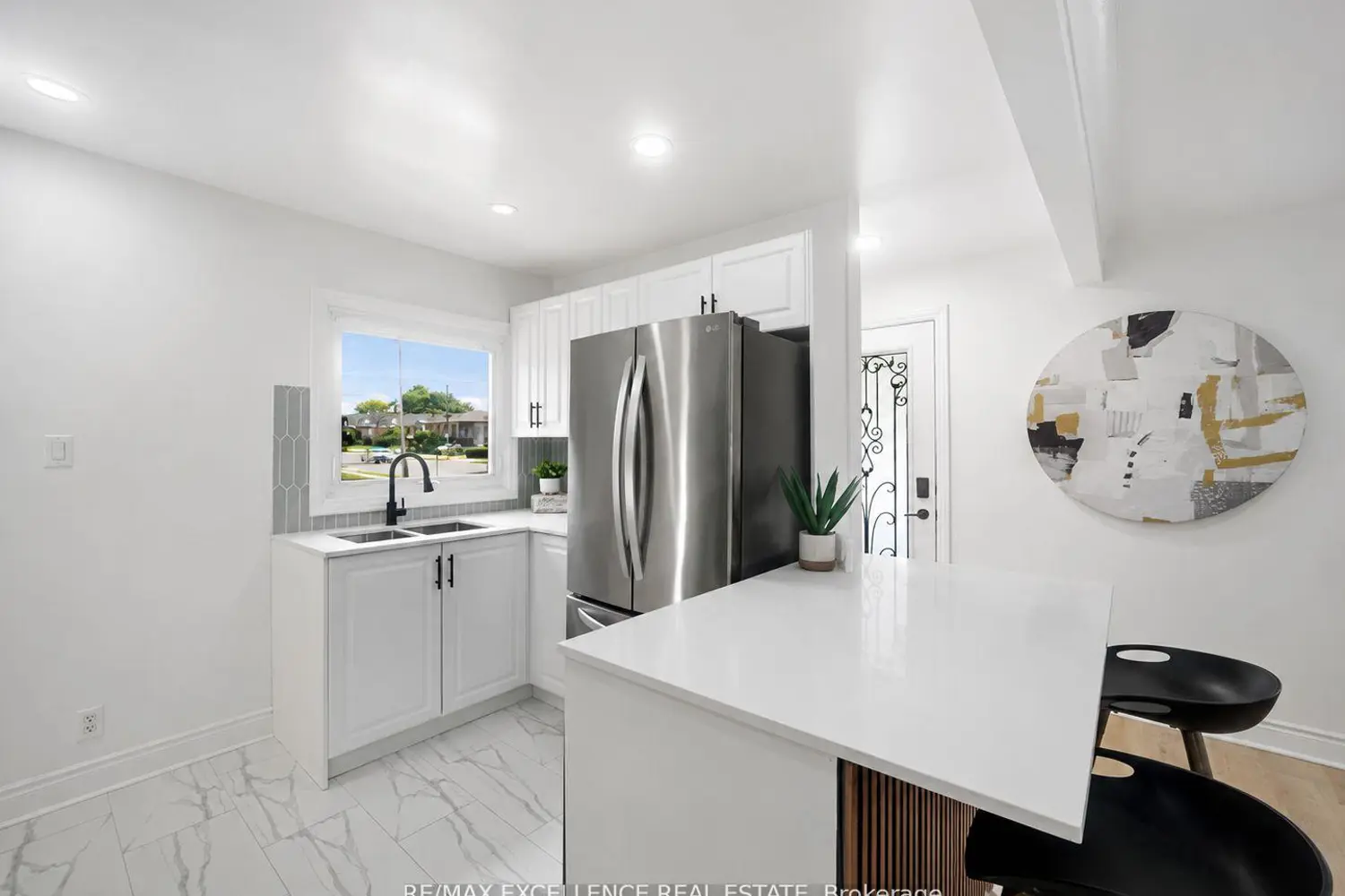 627 Upper Sherman Avenue photo 4