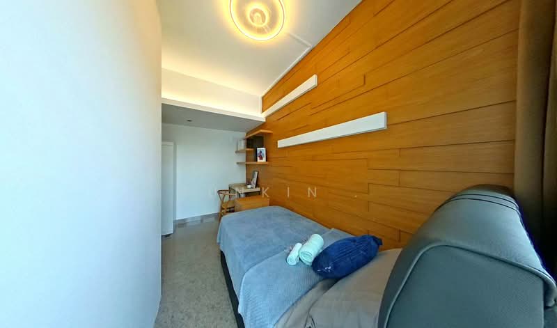 320 Guillemard Road photo 4